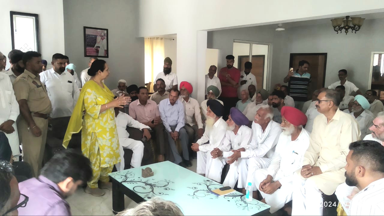 On the issue of Kandi Canal, the Canal Department held a meeting with the Kandi Sangharsh Committee under the leadership of MLA Kataria in the town of Pojewal.